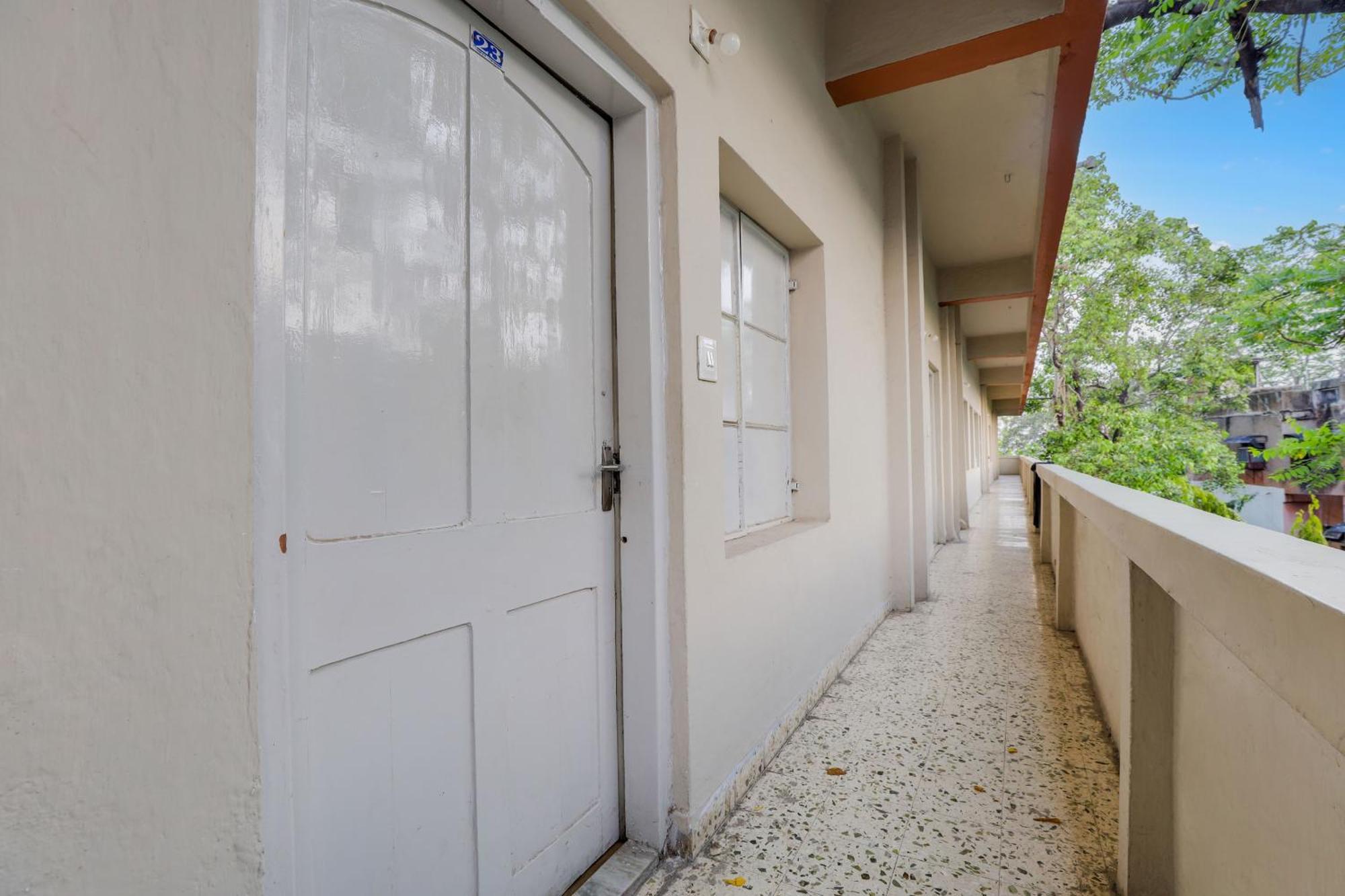 Hotel O Ellis Ahmedabad Luaran gambar
