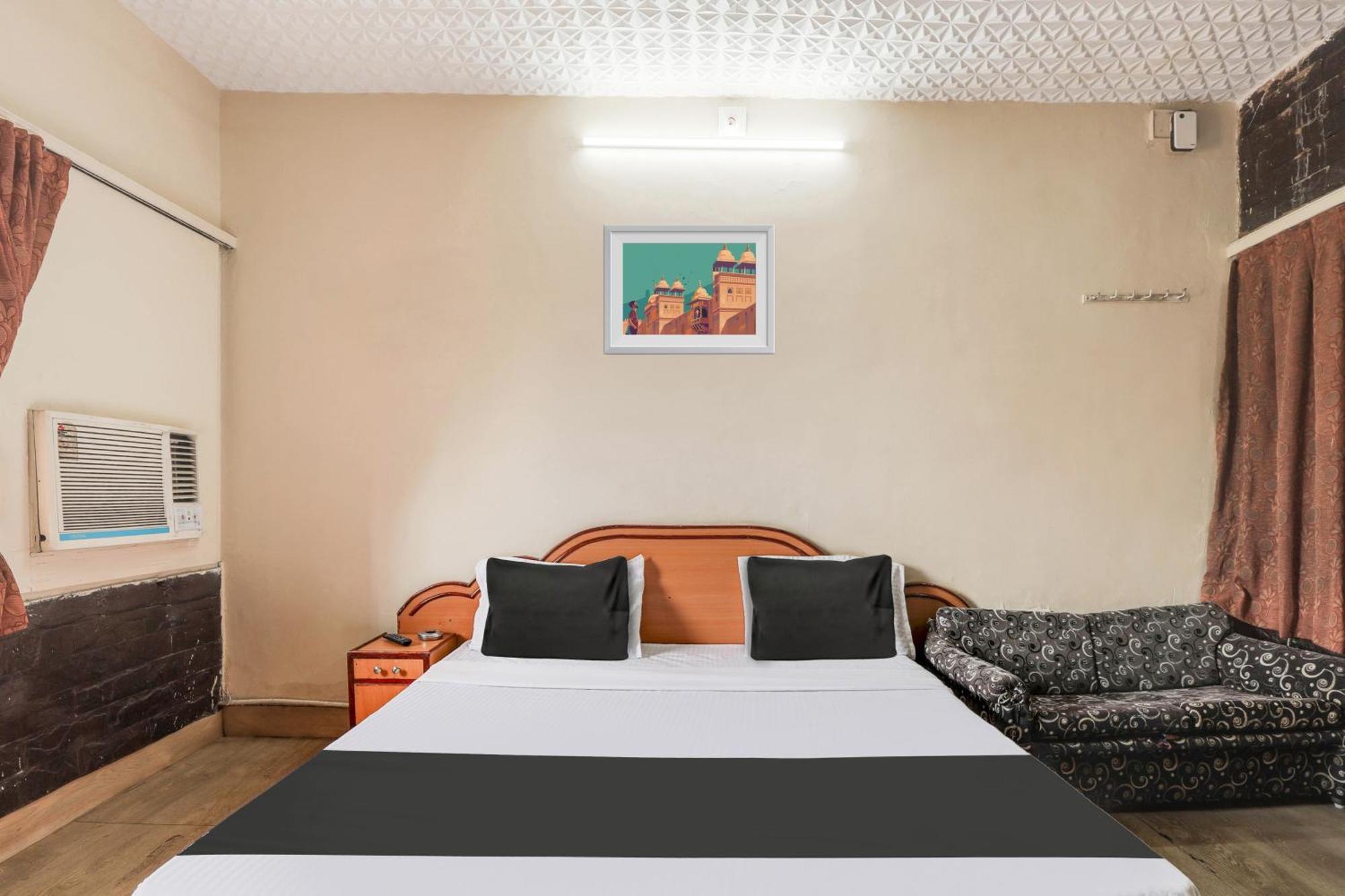Hotel O Ellis Ahmedabad Luaran gambar