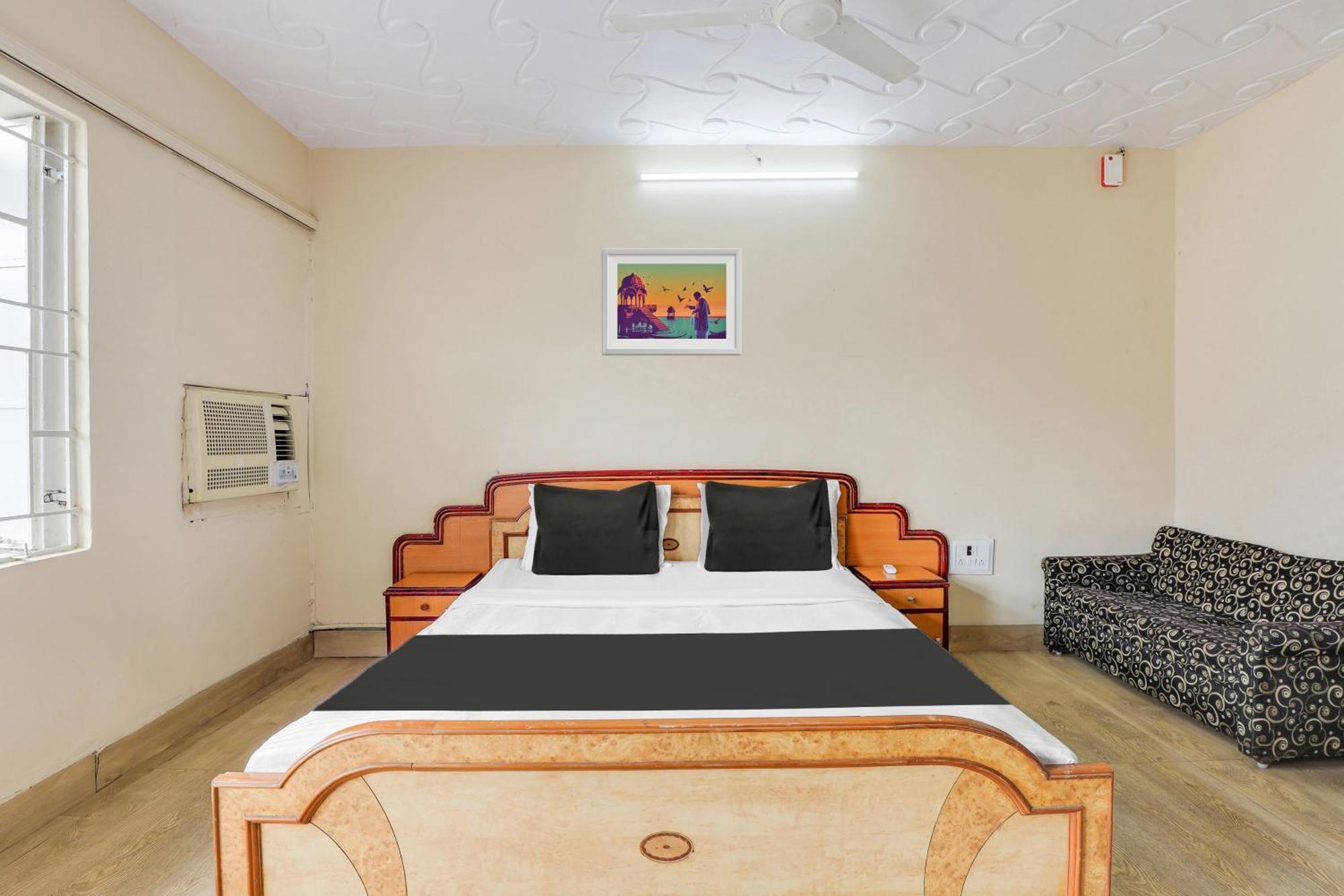 Hotel O Ellis Ahmedabad Luaran gambar