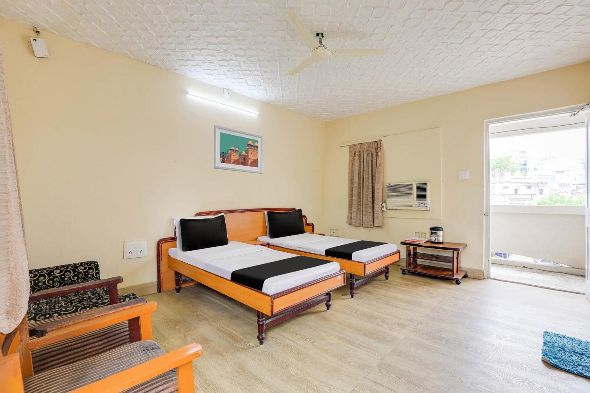 Hotel O Ellis Ahmedabad Luaran gambar