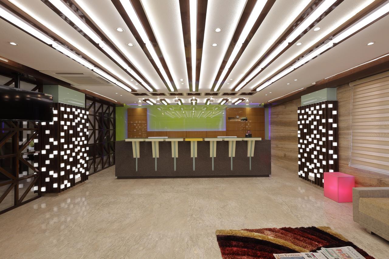 Hotel O Ellis Ahmedabad Luaran gambar