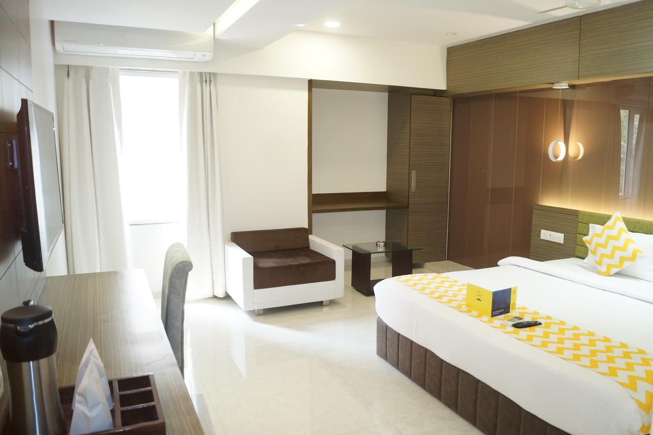 Hotel O Ellis Ahmedabad Luaran gambar